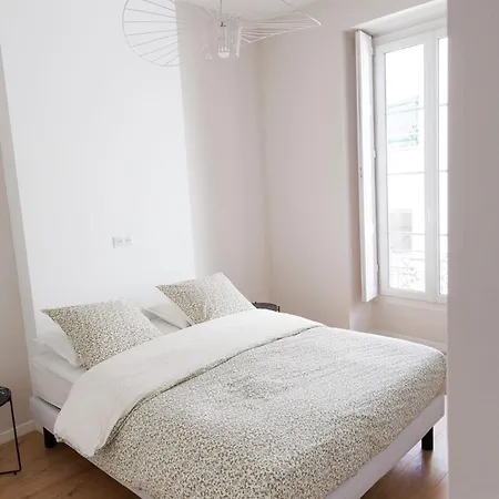 公寓 Haussmannien Des Jardins De La Fontaine